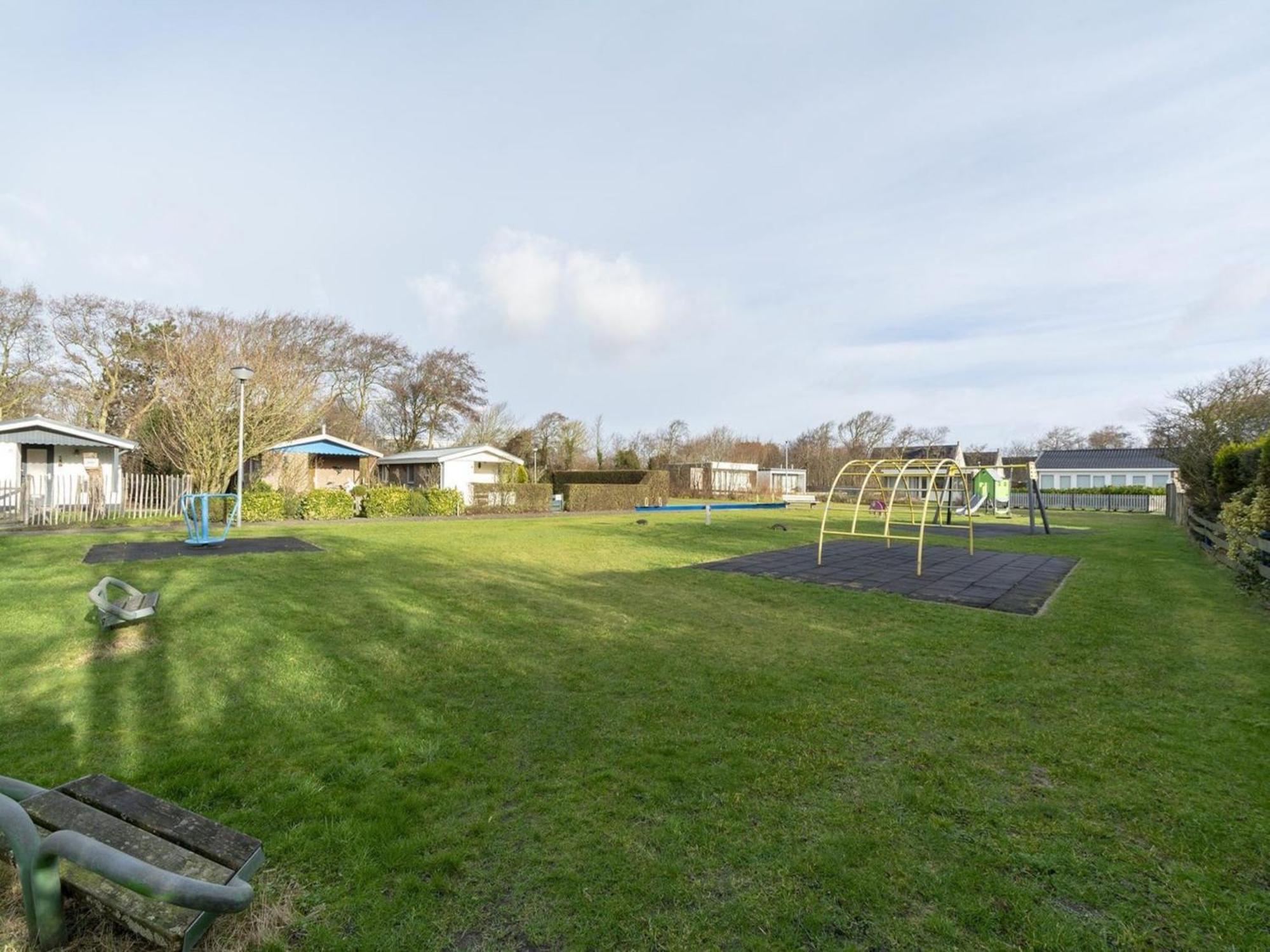 Holiday Home With Playground カラントスウオーフ エクステリア 写真